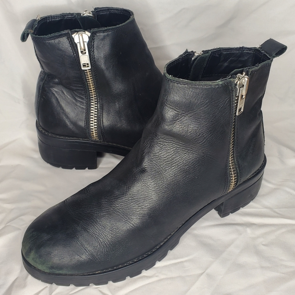 ☆☆ Lavorazione Artigiana Black Leather Lug Sole Ankle Boots Size 10